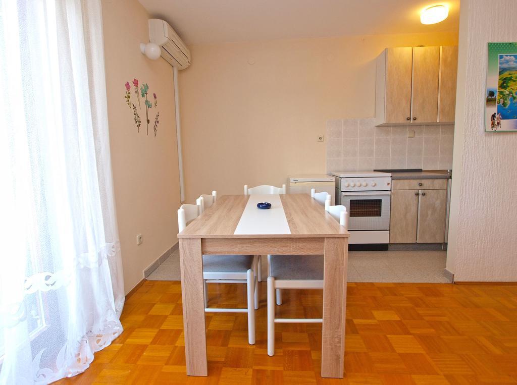 Apartments Dubravka 1315 Vrsar Bagian luar foto