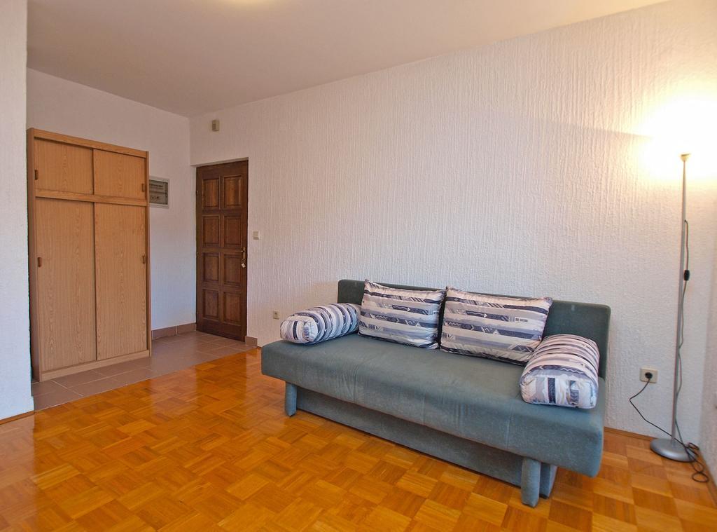 Apartments Dubravka 1315 Vrsar Bagian luar foto