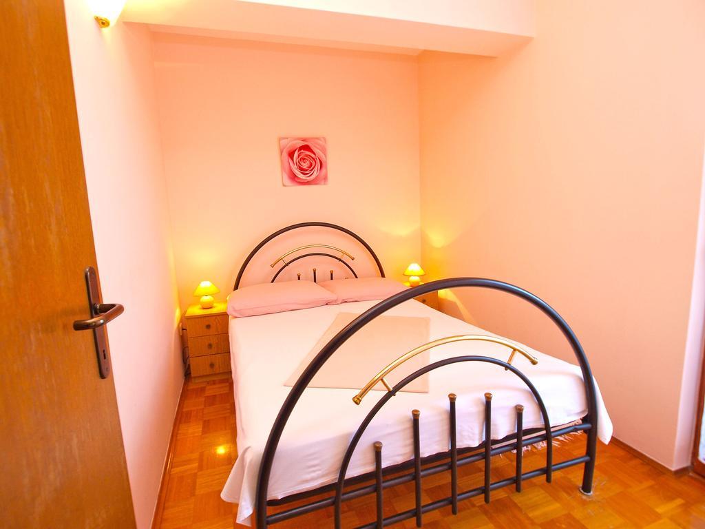 Apartments Dubravka 1315 Vrsar Bagian luar foto